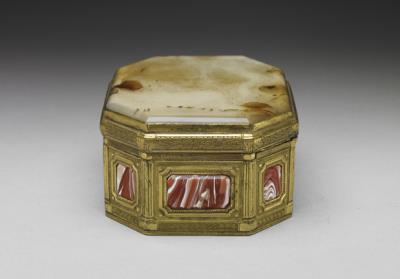 图片[3]-Gilt chalcedony-inlaid glass snuff box, 18th century, Europe-China Archive